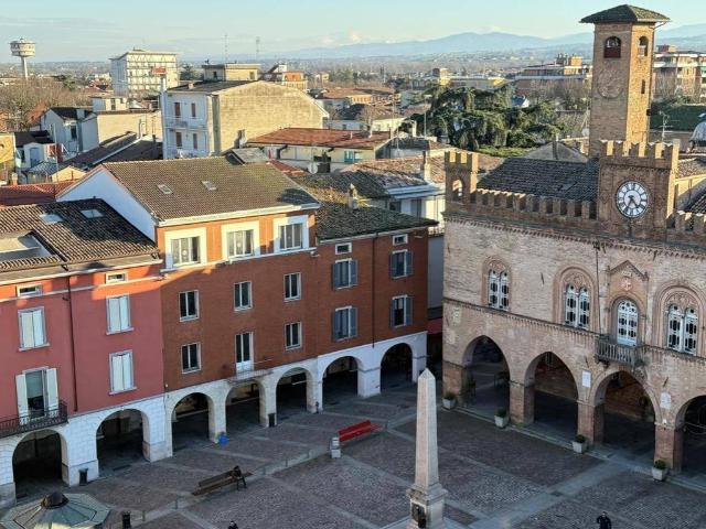 Attico / Mansarda in vendita a Fidenza PR