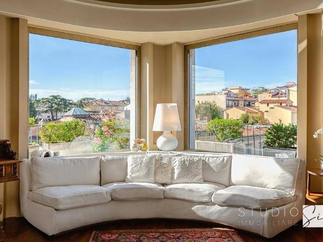 Attico / Mansarda in vendita a Firenze FI