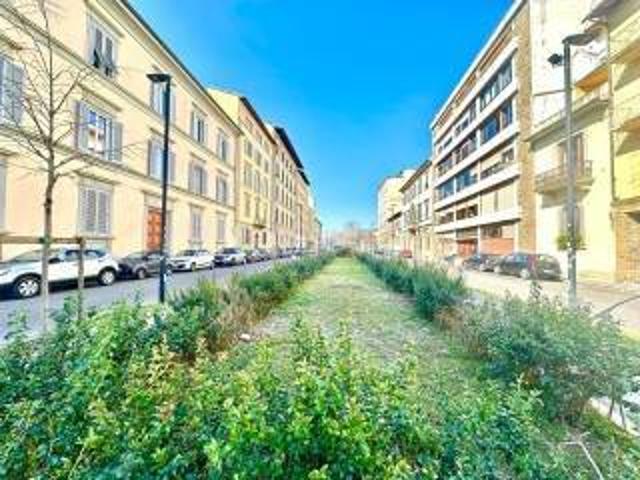 Attico / Mansarda in vendita a Firenze FI