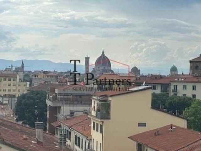 Attico / Mansarda in vendita a Firenze FI