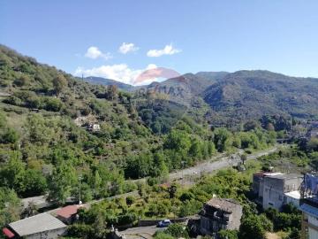 Attico / Mansarda in vendita a Francavilla di Sicilia ME
