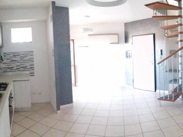 Attico / Mansarda in vendita a Guidonia Montecelio RM