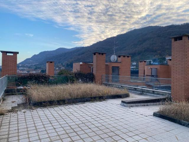 Attico / Mansarda in vendita a Garlate LC