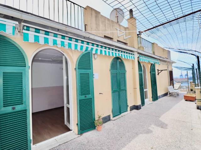 Attico / Mansarda in vendita a Genova GE