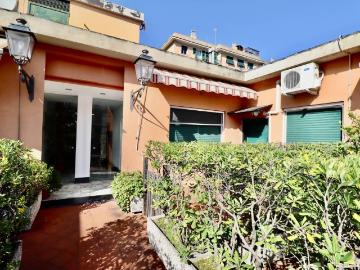 Attico / Mansarda in vendita a Genova GE