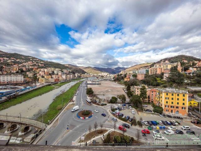 Attico / Mansarda in vendita a Genova GE