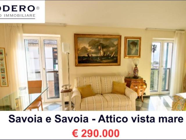 Attico / Mansarda in vendita a Genova GE