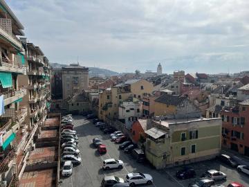 Attico / Mansarda in vendita a Genova GE
