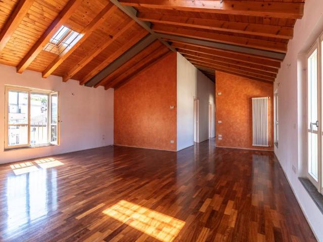 Attico / Mansarda in vendita a Langhirano PR