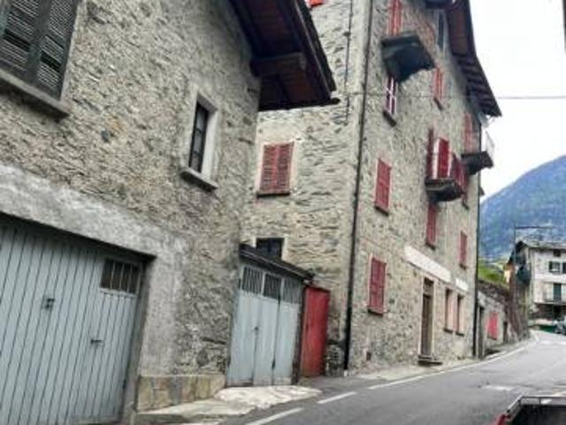 Attico / Mansarda in vendita a Lanzada SO