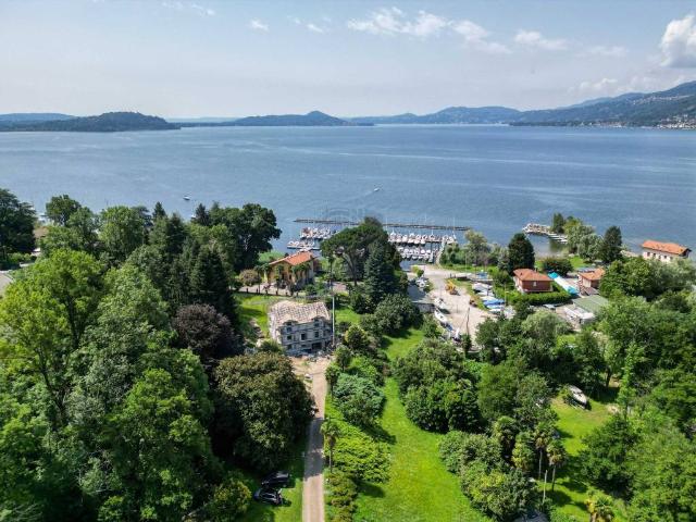 Attico / Mansarda in vendita a Leggiuno VA