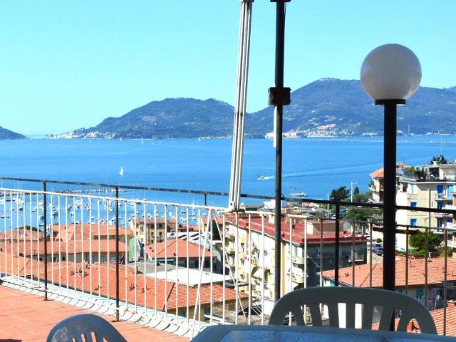Attico / Mansarda in vendita a Lerici SP