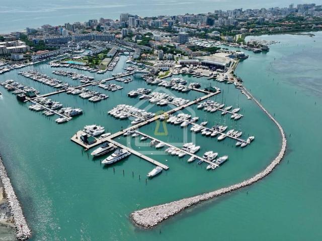 Attico / Mansarda in vendita a Lignano Sabbiadoro UD