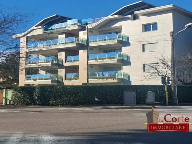 Attico / Mansarda in vendita a Paderno Dugnano MI