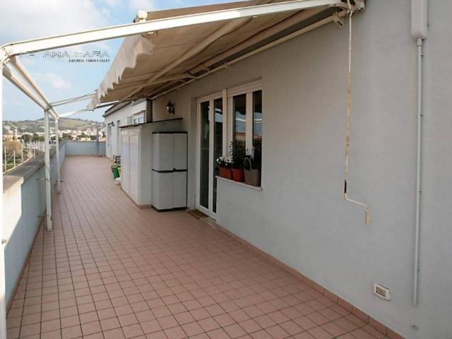 Attico / Mansarda in vendita a Pesaro PU