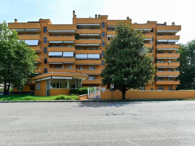 Attico / Mansarda in vendita a Peschiera Borromeo MI