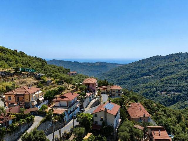 Attico / Mansarda in vendita a Pietrabruna IM