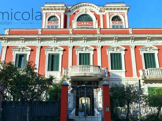Attico / Mansarda in vendita a Portici NA