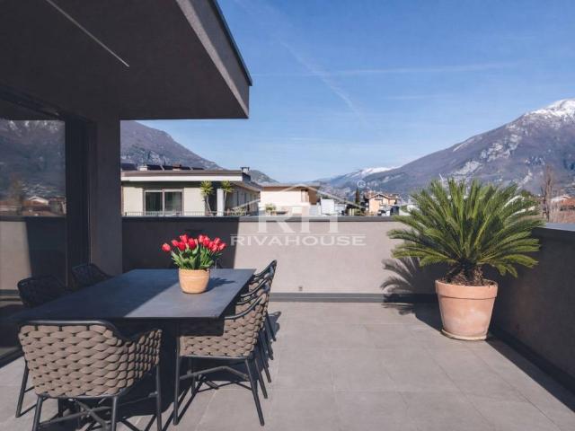 Attico / Mansarda in vendita a Riva del Garda TN