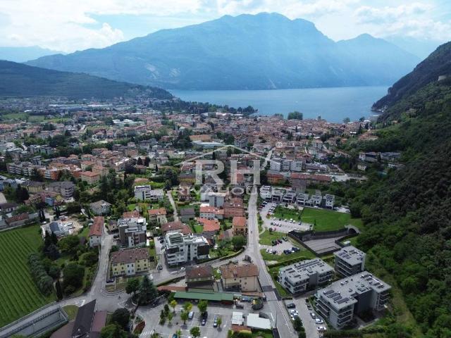 Attico / Mansarda in vendita a Riva del Garda TN