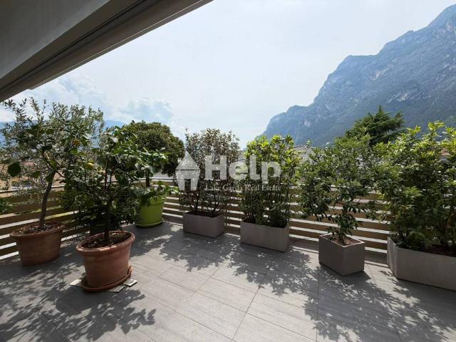 Attico / Mansarda in vendita a Riva del Garda TN