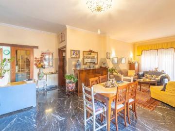 Appartamento in vendita a Roma RM