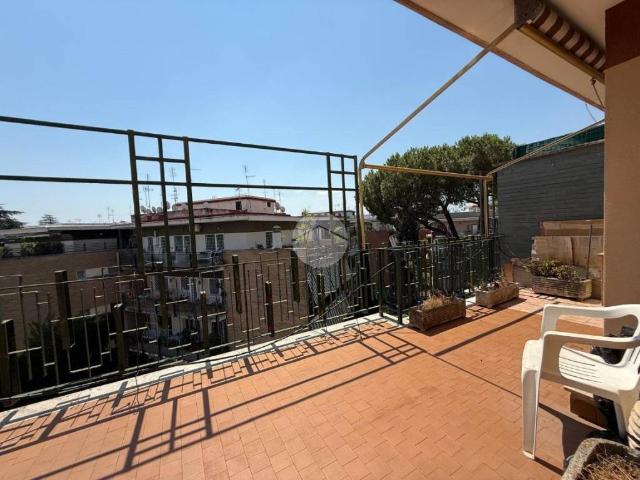 Attico / Mansarda in vendita a Roma RM