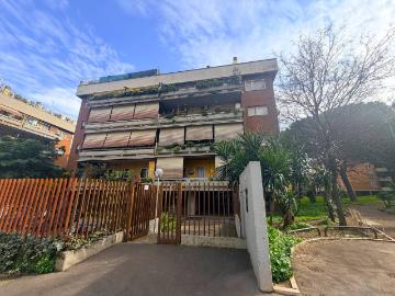 Attico / Mansarda in vendita a Roma RM
