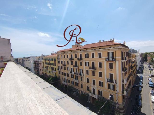 Attico / Mansarda in vendita a Roma RM
