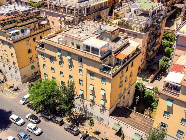 Attico / Mansarda in vendita a Roma RM