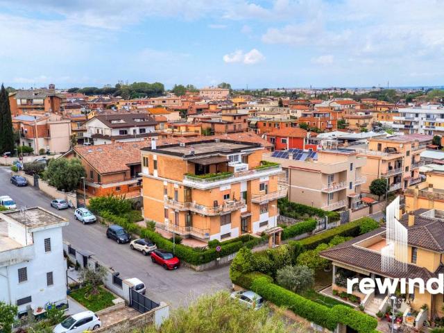 Attico / Mansarda in vendita a Roma RM