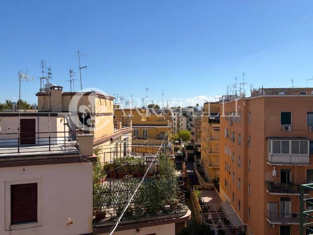 Attico / Mansarda in vendita a Roma RM