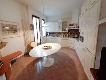 Attico / Mansarda in vendita a San Casciano in Val di Pesa FI