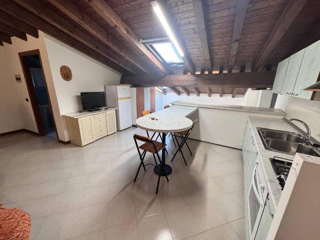 Attico / Mansarda in vendita a San Felice del Benaco BS