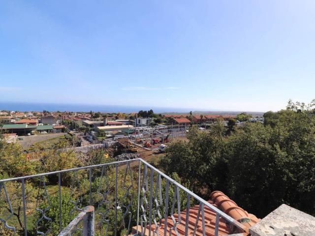 Attico / Mansarda in vendita a Santa Venerina CT
