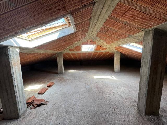 Attico / Mansarda in vendita a Santo Stefano di Magra SP