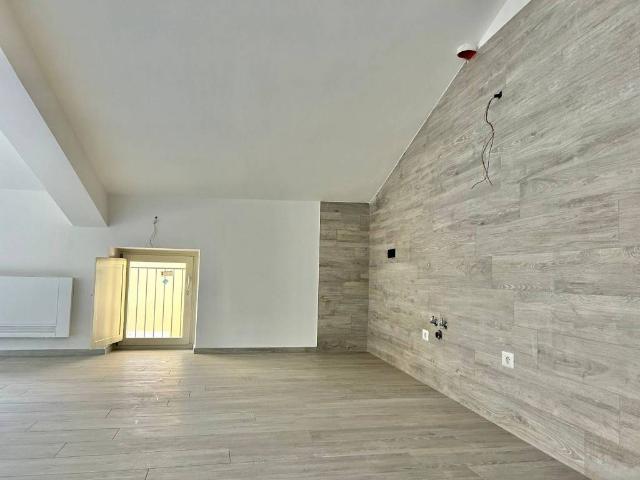 Appartamento in vendita a Sarzana SP