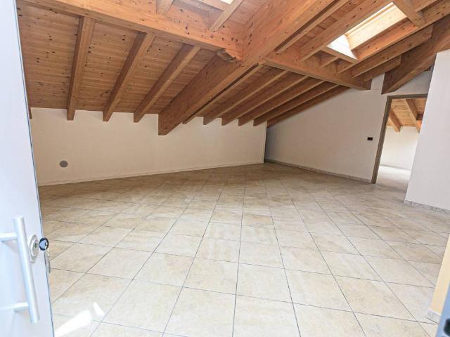 Attico / Mansarda in vendita a Serra Riccò GE