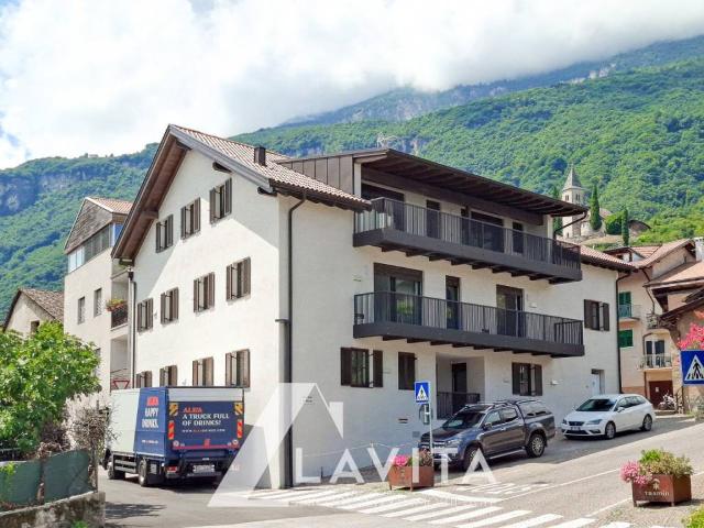 Attico / Mansarda in vendita a Termeno sulla Strada del Vino BZ