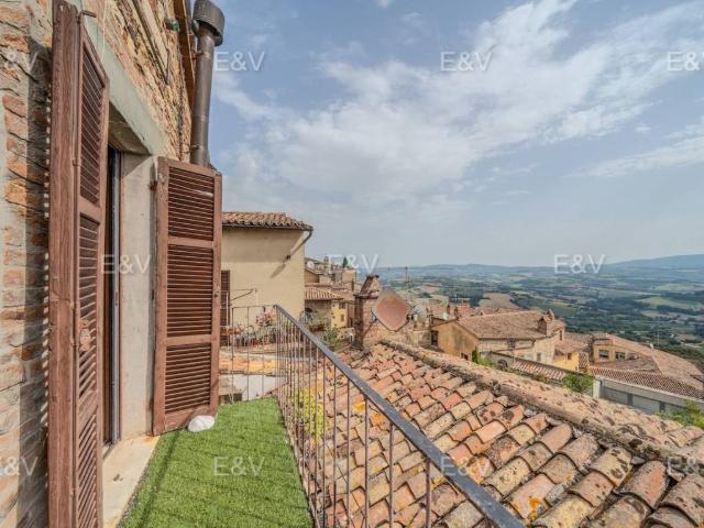 Attico / Mansarda in vendita a Todi PG