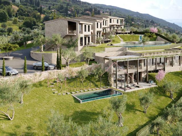 Attico / Mansarda in vendita a Torri del Benaco VR