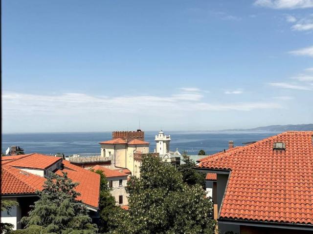 Attico / Mansarda in vendita a Trieste TS