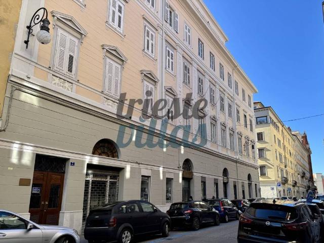 Attico / Mansarda in vendita a Trieste TS