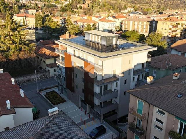 Attico / Mansarda in vendita a Verona VR