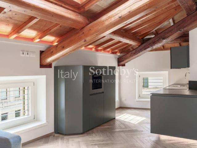 Attico / Mansarda in vendita a Verona VR