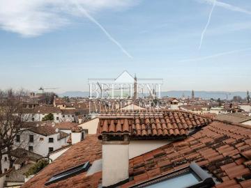 Attico / Mansarda in vendita a Vicenza VI