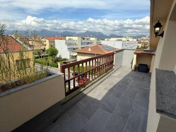 Attico / Mansarda in vendita a Viareggio LU