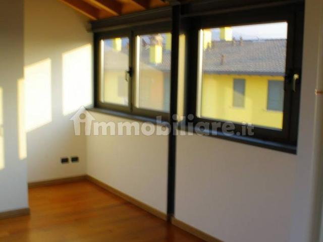 Attico nuovo, 127 m², Seriate