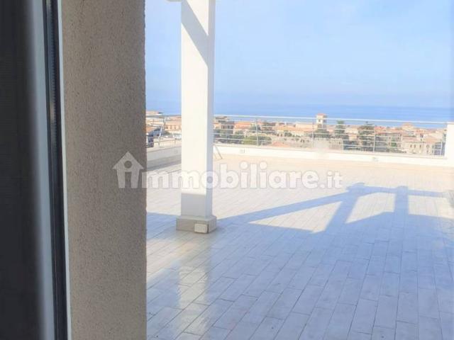 Attico nuovo, 140 m², Tropea