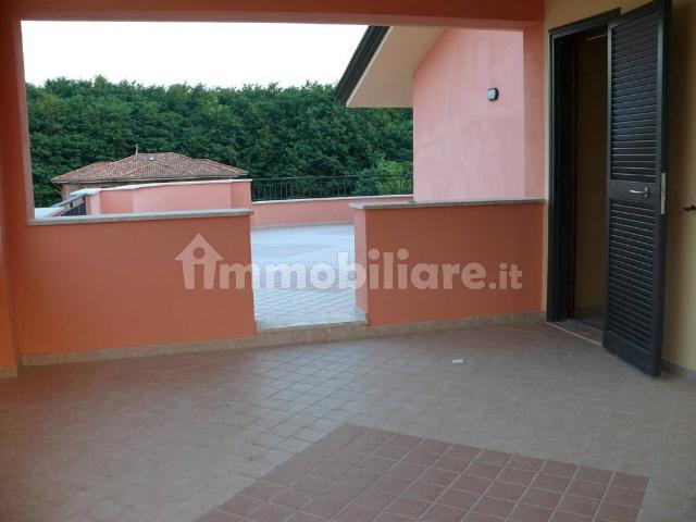 Attico nuovo, 90 m², Dugenta